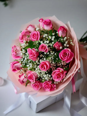 20 Pink Roses Premium Bouquet