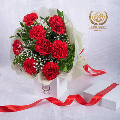 Graceful Carnation Bouquet